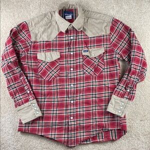 Wrangler Red and Tan Plaid Casual Button Down Shirt